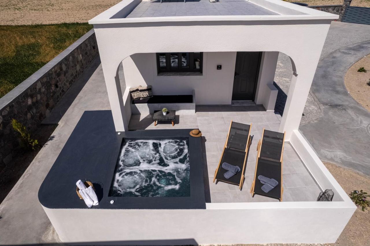 Almira Luxury Suites Perivolos  Bagian luar foto