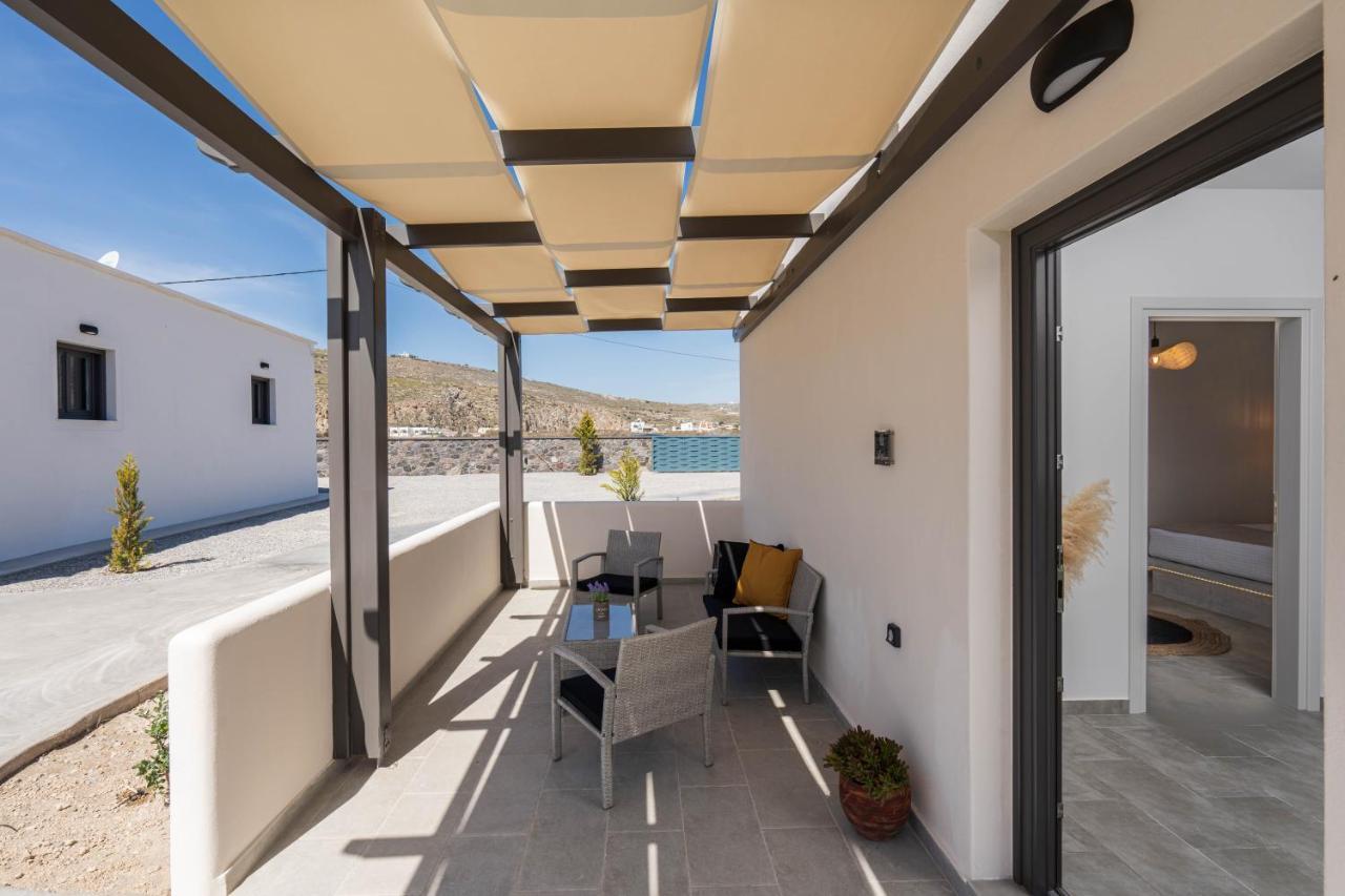 Almira Luxury Suites Perivolos  Bagian luar foto