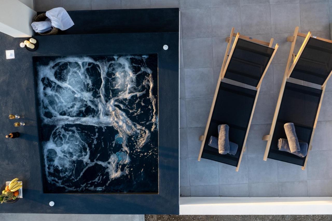 Almira Luxury Suites Perivolos  Bagian luar foto